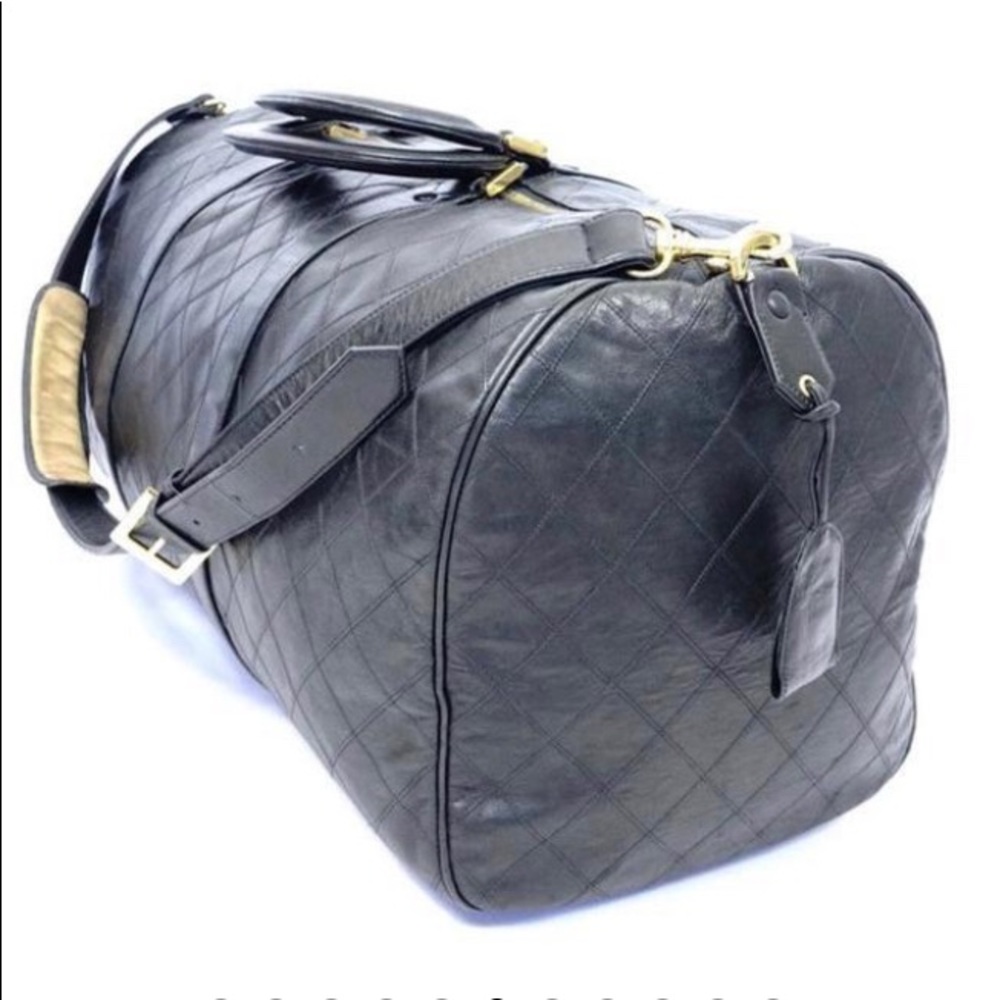 Vintage CHANEL XXL size lambskin Boston travel bag - Picture 6 of 10